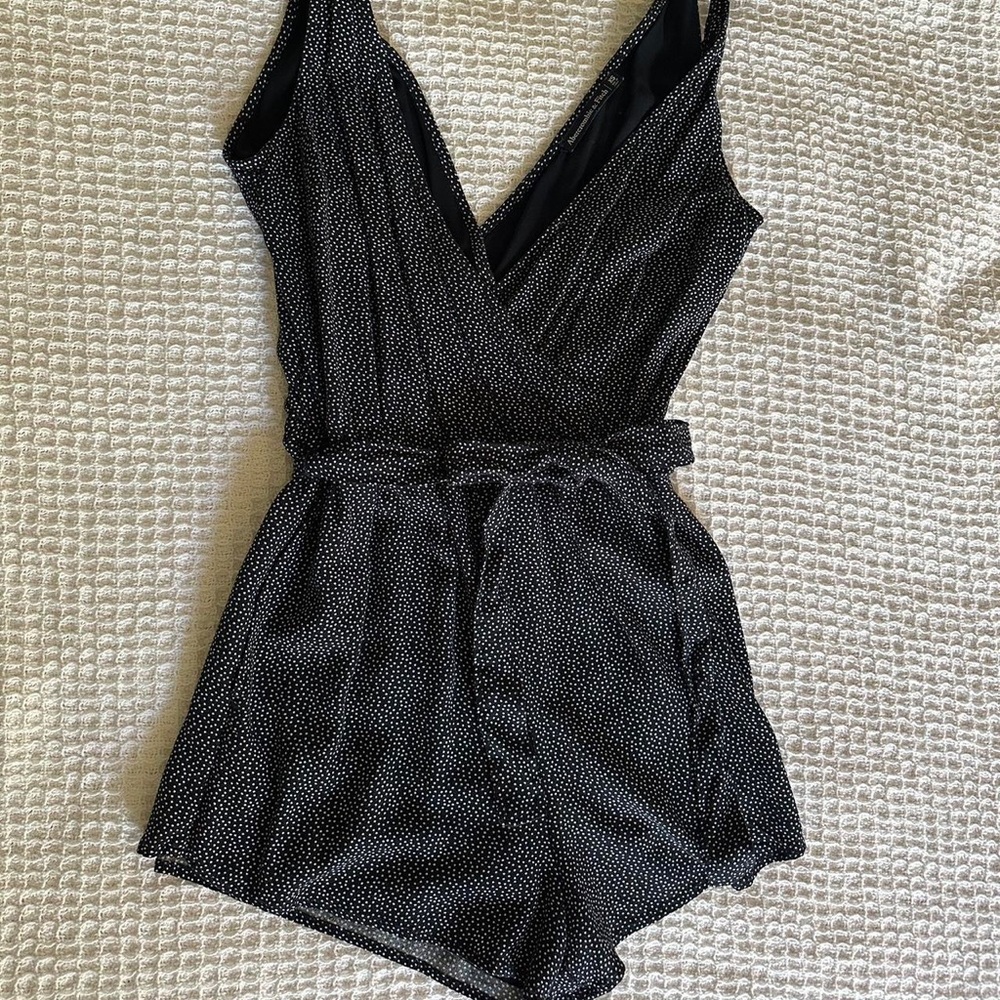 NWT Abercrombie & Fitch A&F Navy Polka Dot Sleeveless Romper XSP